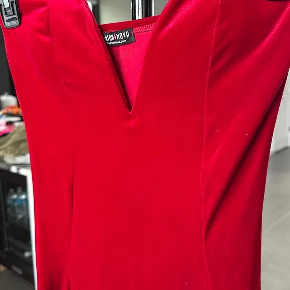 Red dress size S - Picture 2 of 3